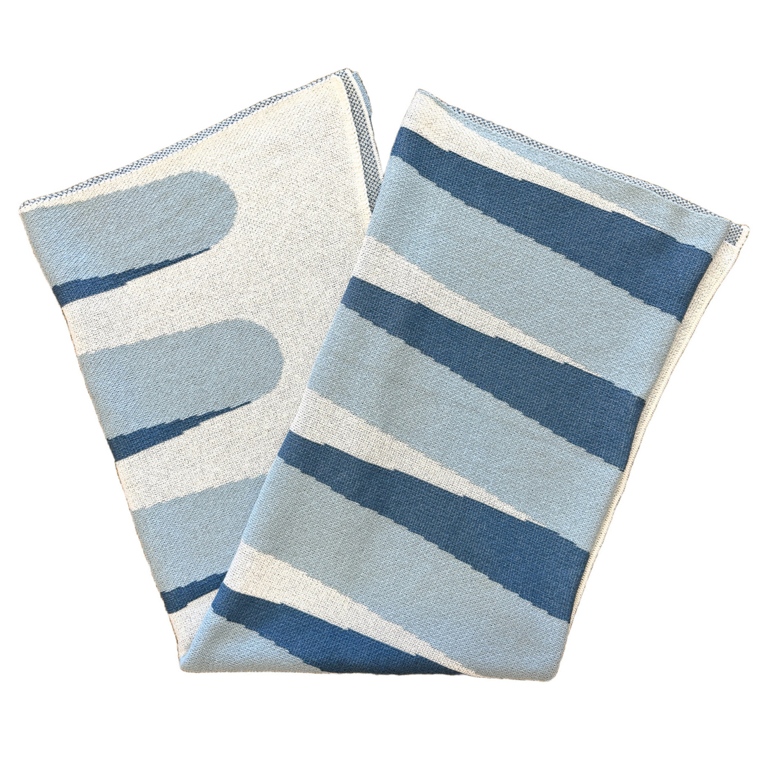 Zag Blanket | Blue