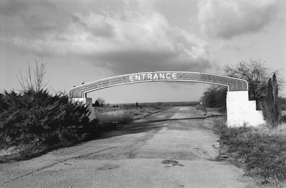 Lee Friedlander: Signs