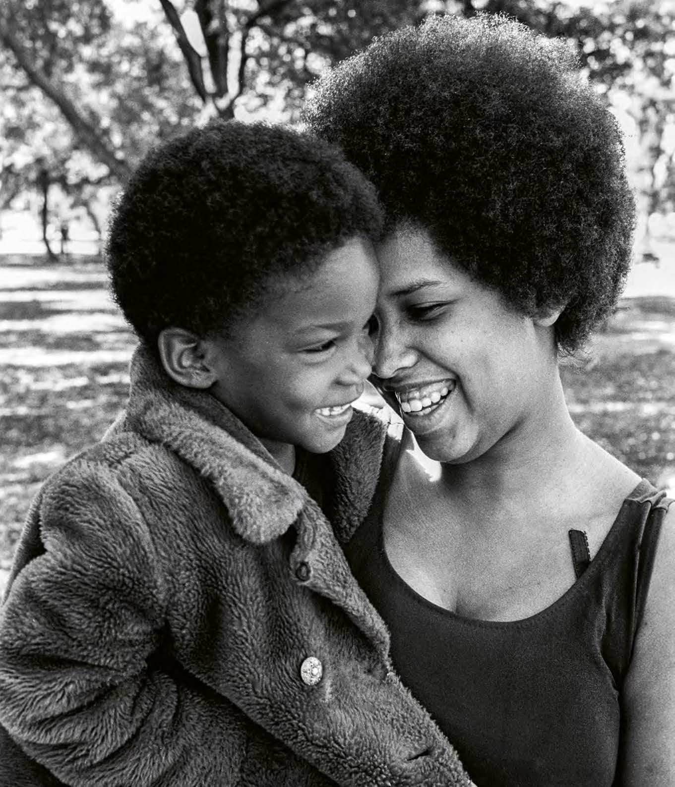 Comrade Sisters: Women of the Black Panther Party